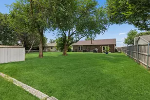 401 Hovenkamp St, Keller, TX 76248 - Photo 24