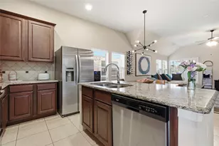 15316 Mallard Creek St, Fort Worth, TX 76262 - Photo 10
