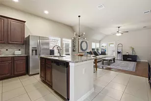 15316 Mallard Creek St, Fort Worth, TX 76262 - Photo 6