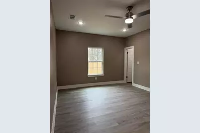 3513 Tomahawk Drive, Granbury, TX 76048 - Photo 4