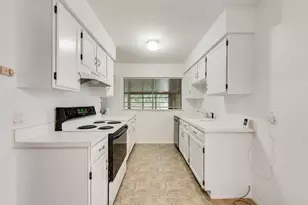 902 Dawnview St, Arlington, TX 76014 - Photo 6