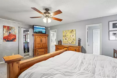 1549 Oak Creek Drive, Lewisville, TX 75077 - Photo 14