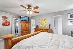 1549 Oak Creek Dr, Lewisville, TX 75077 - Photo 14