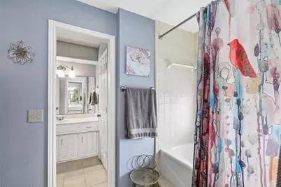 1549 Oak Creek Drive, Lewisville, TX 75077 - Photo 16