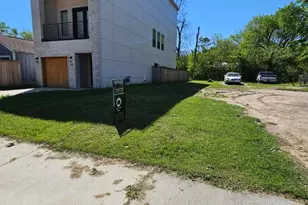 910 Muncie Ave, Dallas, TX 75212 - Photo 1