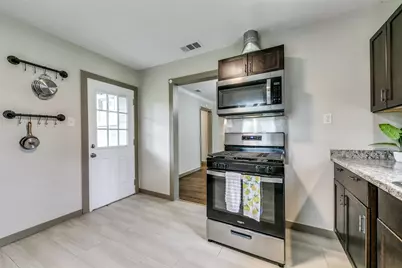 5610 Lyons Road, Garland, TX 75043 - Photo 10