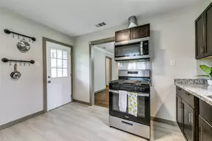 5610 Lyons Rd, Garland, TX 75043 - Photo 10