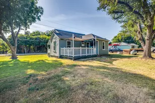 5610 Lyons Rd, Garland, TX 75043 - Photo 22