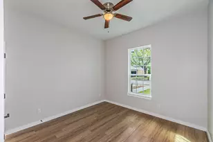 901 Bandera Ln, Garland, TX 75040 - Photo 26