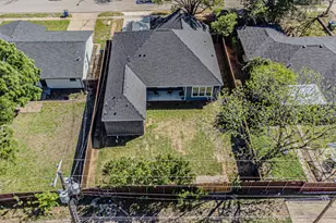 901 Bandera Ln, Garland, TX 75040 - Photo 6