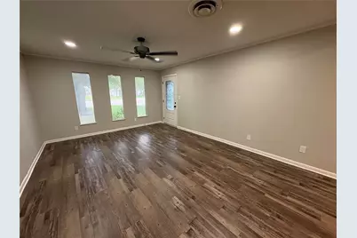 607 S Broad Street, Saint Jo, TX 76265 - Photo 16
