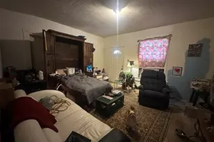 828 E Price St, Paris, TX 75460 - Photo 2