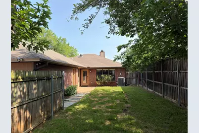 553 Parkway Boulevard, Coppell, TX 75019 - Photo 2
