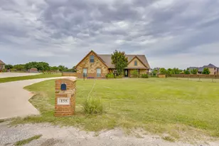155 Cornerstone Ln, Springtown, TX 76082 - Photo 2