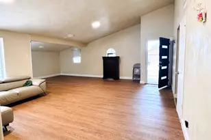 2929 Pinewood Dr, Garland, TX 75044 - Photo 4