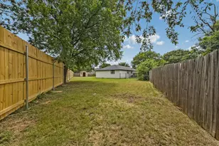 3950 Cypress Wood Ct, Fort Worth, TX 76133 - Photo 28