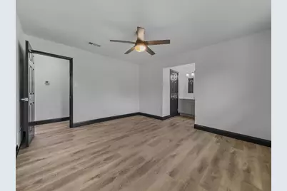 3950 Cypress Wood Court, Fort Worth, TX 76133 - Photo 20