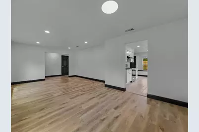 3950 Cypress Wood Court, Fort Worth, TX 76133 - Photo 8