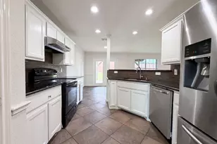 7702 Grey Goose Trail, Arlington, TX 76002 - Photo 2