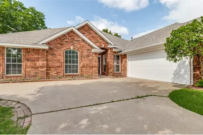 2110 Chrisman Trail, Mansfield, TX 76063 - Photo 2