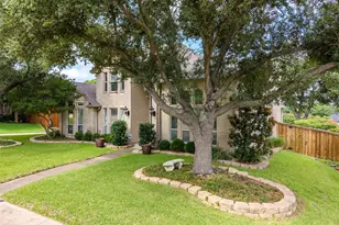 3807 Keystone Ct, Carrollton, TX 75007 - Photo 2