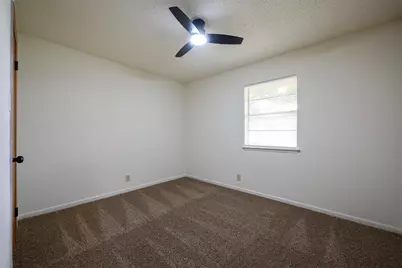 820 N Avenue A, Springtown, TX 76082 - Photo 18