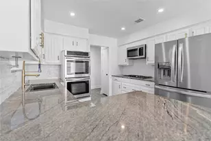4128 Woodenrail Ln, Irving, TX 75061 - Photo 4