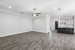 717 10th St, Argyle, TX 76226 - Photo 12