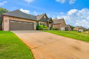 1045 Addison, Reno, TX 75462 - Photo 2