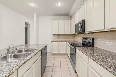 4716 Meadow Green Trail, Fort Worth, TX 76244 - Photo 12