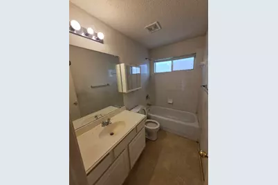 608 Prairie Gulch Drive, Fort Worth, TX 76140 - Photo 4