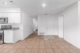 2510 Bluffton Dr, Dallas, TX 75228 - Photo 8