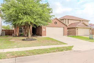4117 Tiburon St, Fort Worth, TX 76106 - Photo 2
