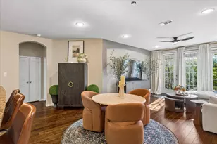 950 Henderson St, Fort Worth, TX 76102 - Photo 2