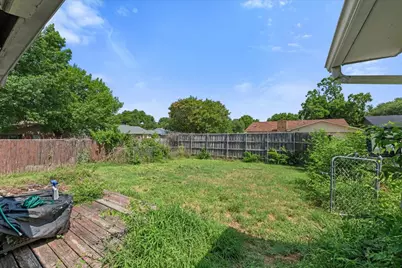 11623 Lochlynn Circle, Dallas, TX 75228 - Photo 24