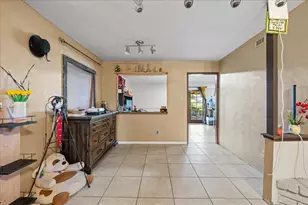 11623 Lochlynn Cir, Dallas, TX 75228 - Photo 6