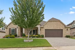 2108 Venice Dr, Corinth, TX 76210 - Photo 2