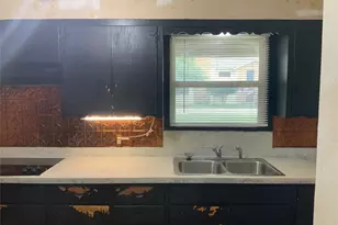 1421 N 9th St, Midlothian, TX 76065 - Photo 26
