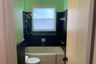1421 N 9th St, Midlothian, TX 76065 - Photo 18