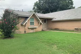 1421 N 9th St, Midlothian, TX 76065 - Photo 2