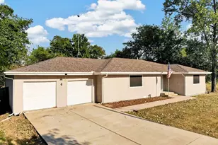 702 N U.S. Hwy 69, Celeste, TX 75423 - Photo 2