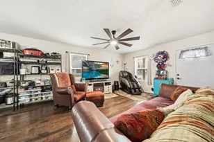 201 E Main St, Avalon, TX 76623 - Photo 2