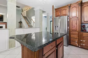 2014 Rumson Dr, Arlington, TX 76006 - Photo 12