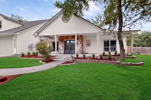 715 Kiowa Dr E, Gainesville, TX 76240 - Photo 2
