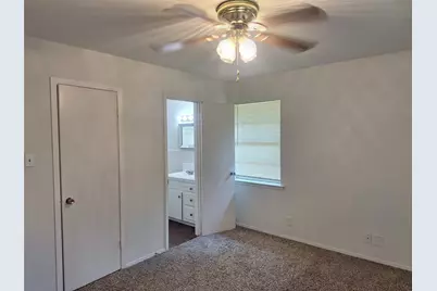 513 Simmons Drive, Euless, TX 76040 - Photo 16