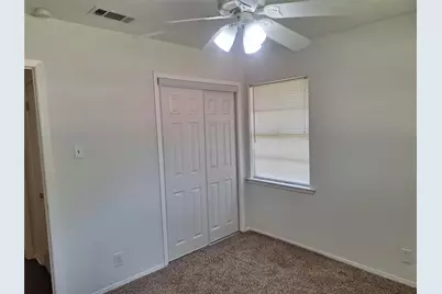 513 Simmons Drive, Euless, TX 76040 - Photo 20