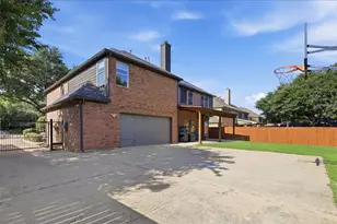 3601 Sandhurst Dr, Flower Mound, TX 75022 - Photo 38