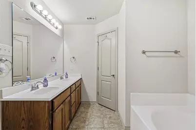 317 Delaware Street, Burleson, TX 76028 - Photo 14