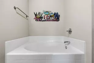 317 Delaware St, Burleson, TX 76028 - Photo 16
