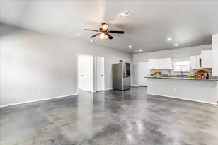1409 County Rd 913, Burleson, TX 76028 - Photo 6